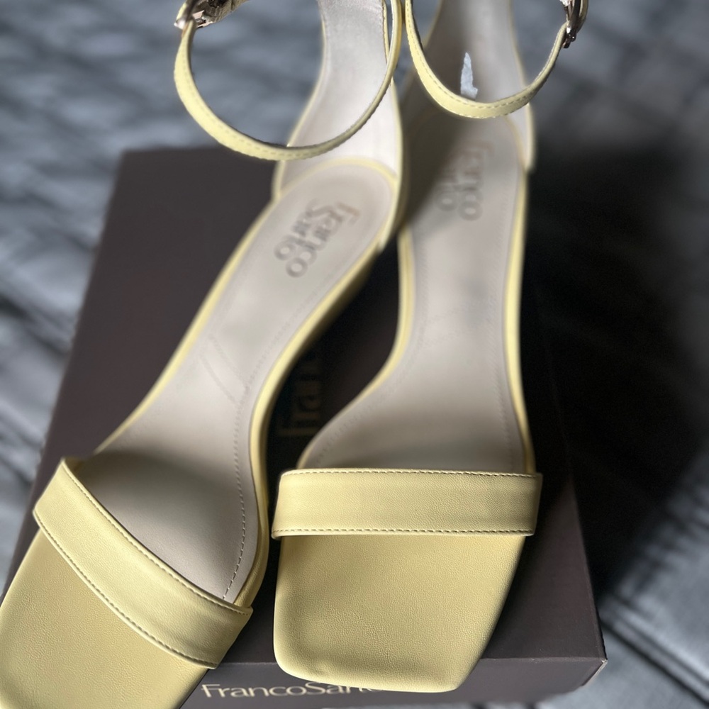 Franco Sarto Women's Soft Yellow Heels